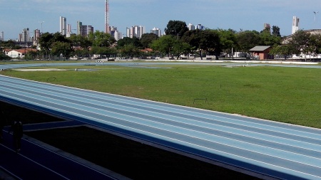 O palco do Campeonato: A moderna pista de atletismo da UFPB